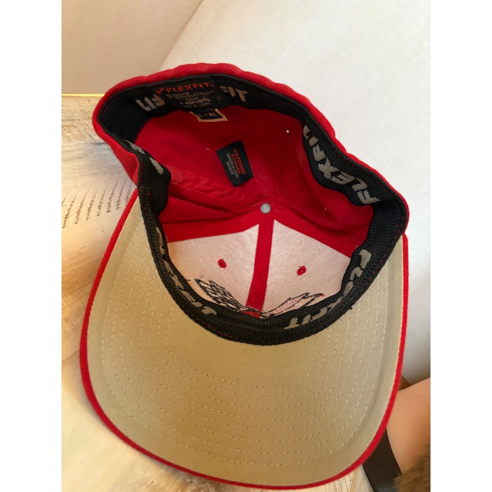 Lot of 2 Corvette C5 Logo Flexfit Hats Black Red Embroidered Baseball Caps Mens - Picture 5 of 10